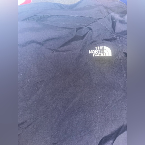 MENS NORTH FACE SKI JACKET (NOT GOOSE DOWN) SIZE LARGE USED IN GOOD CONDITION. - Picture 3 of 3